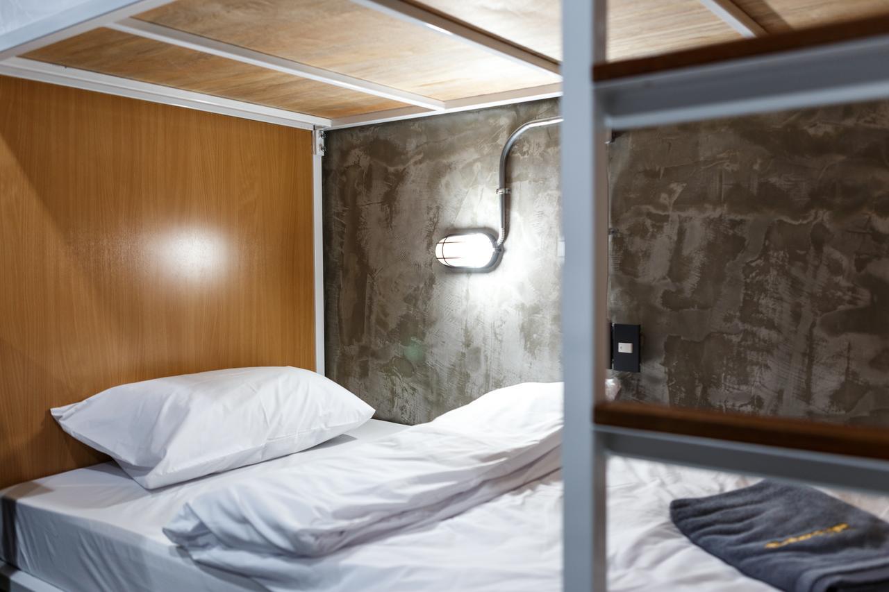 Sleepover Hostel Ban Bang Khwang エクステリア 写真