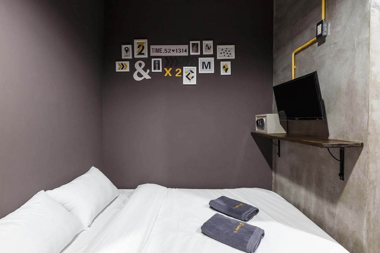 Sleepover Hostel Ban Bang Khwang エクステリア 写真